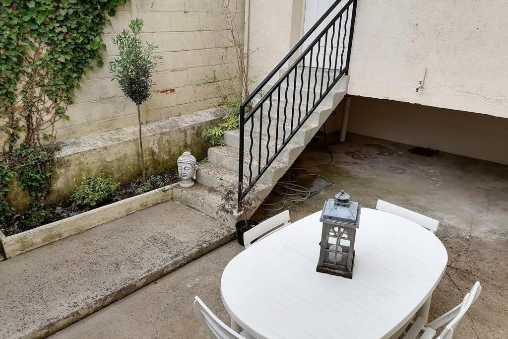 Апартаменты Les Etapes Chartraines Parking Wifi Jaccuzi Шартр Экстерьер фото